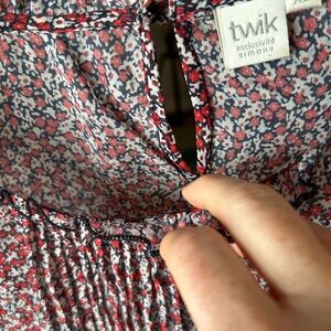 Simon exclusive brand twik Red and White Floral Smocked Top